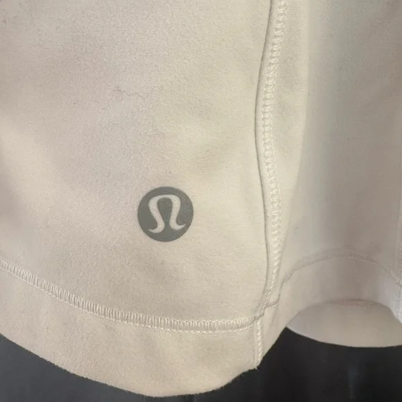 Lululemon Athletica Fresh Tracks 1/2 zip in white/cream Size 8. Good condition! - Picture 5 of 8